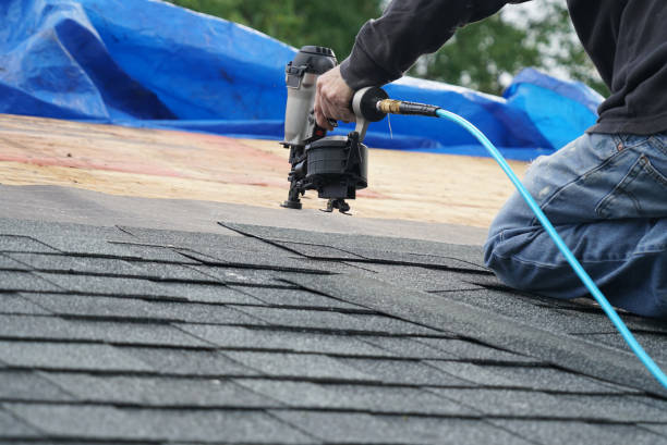 Best Emergency Roof Repair  in Falmouth Foreside, ME